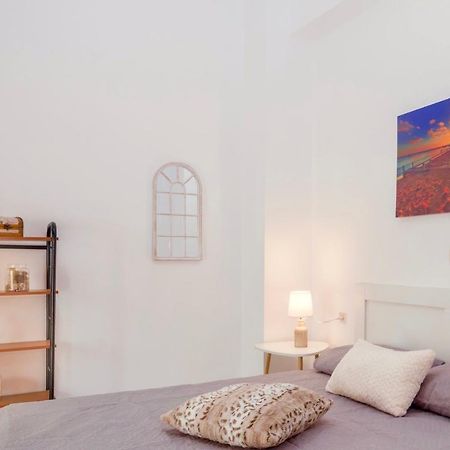 Fam Central Apt Ираклио Екстериор снимка