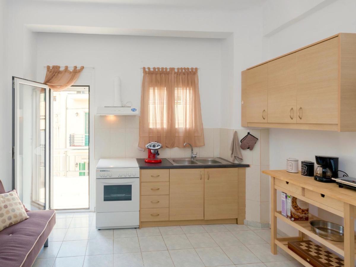 Fam Central Apt Ираклио Екстериор снимка