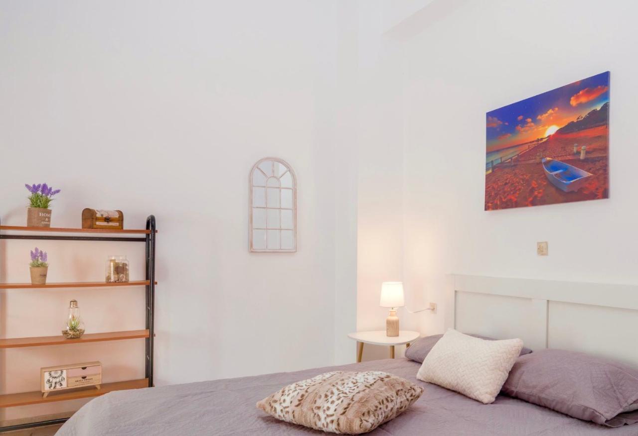 Fam Central Apt Ираклио Екстериор снимка